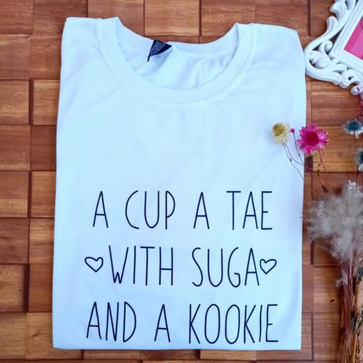 Camiseta Cup Tae Unissex  - Camiseta Tae e Suga  ( BTS ) Grupo kpop em Malha fria