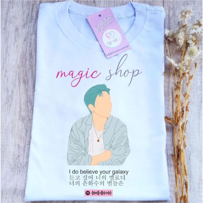 Camiseta Unissex Namjoon Magic Shop