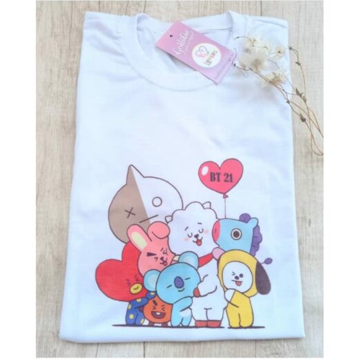 Camiseta Unissex Personagens BT21 balão - BTS Grupo Kpop