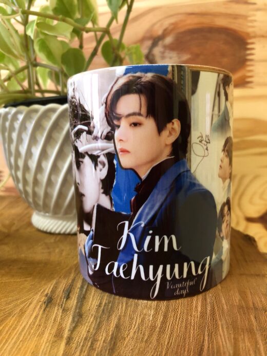 Caneca Kim Taehyung- Tae - Moments BTS