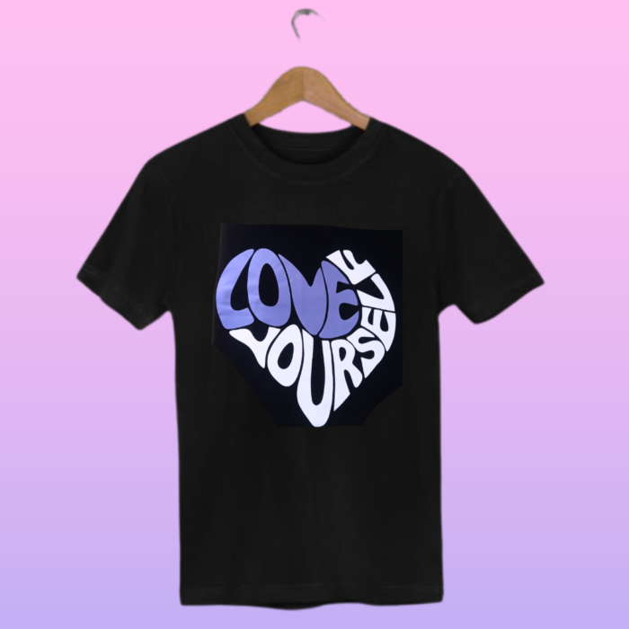 Camiseta coração Love Yourself